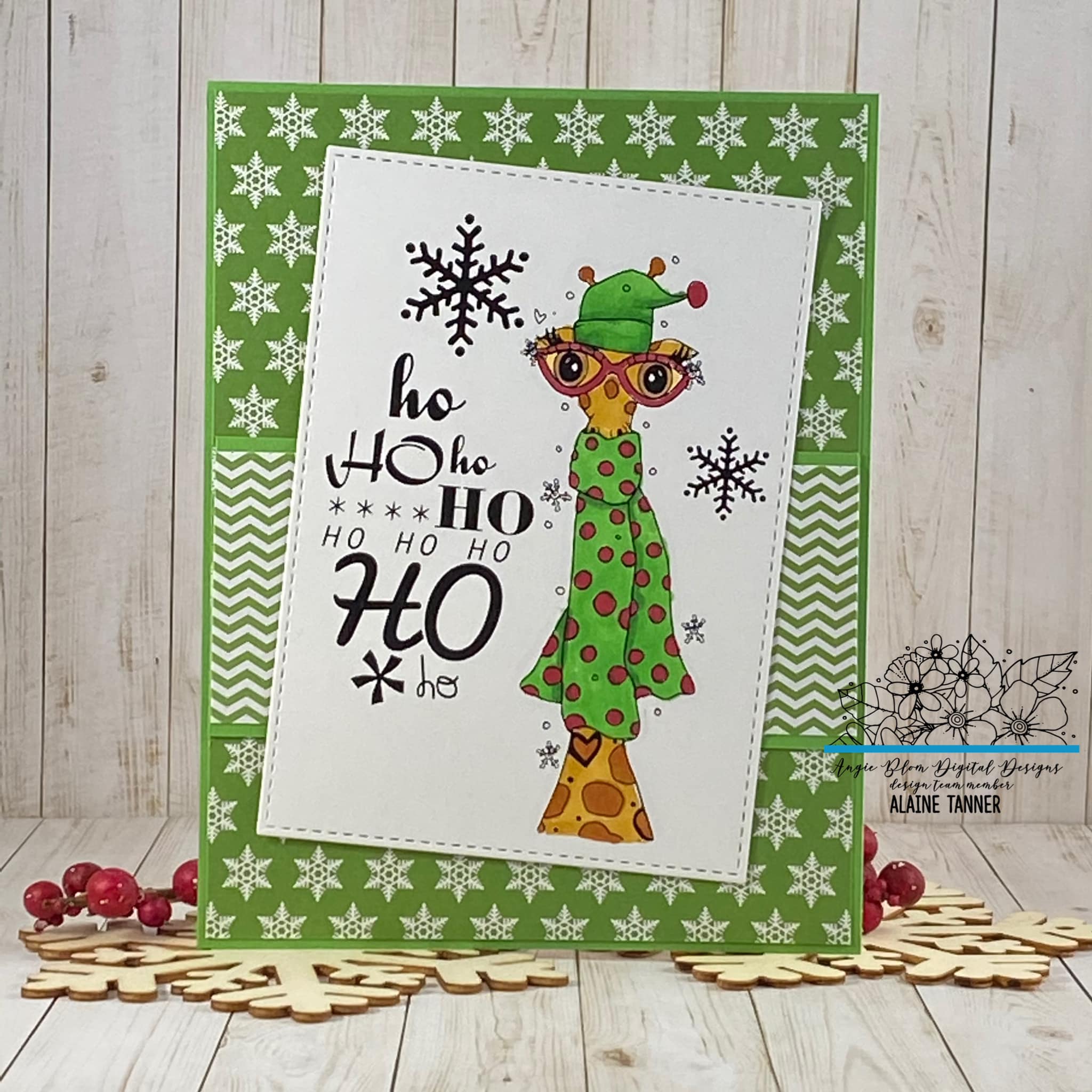 Holiday Giraffe Trio